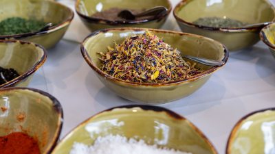 Heumilch Frischkäse, Frischkäsekurs mit Evelyn Hinteregger Heumilch Frischkäse, Frischkäsekurs mit Evelyn Hinteregger