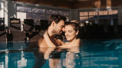 Hotel Poppengut Pool©SelinaFlaschPhotography