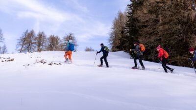 Schneeschuhwandern für Anfänger in Osttirol? Winterwanderung für Familien? Erkunde dich beim Wanderhotel Taurerwirt über die Möglichkeiten.© Cam Poetry