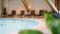 Der Innenpool im Bio- und Wanderhotel der Daberer im Gailtal lässt Seele und Sinne baden.© der daberer. das biohotel