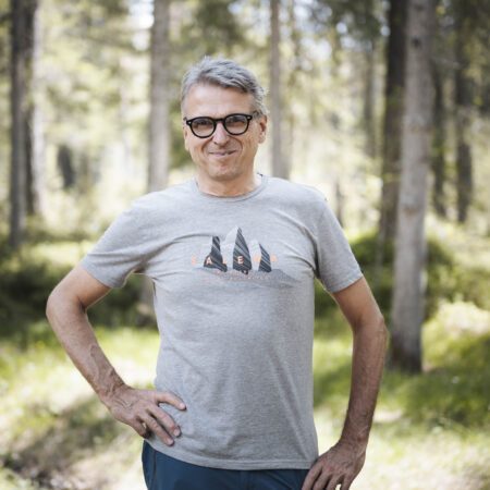 Wanderconcierge Werner freut sich, mit dir die schöne Südtiroler Bergwelt zu entdecken.© Hannes Niederkofler