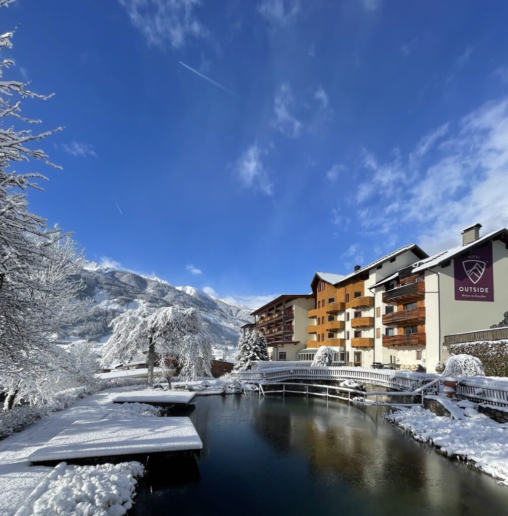 Das Wanderhotel Naturhotel Outside ist für einen Skiurlaub mit Kindern in Osttirol wie gemacht.