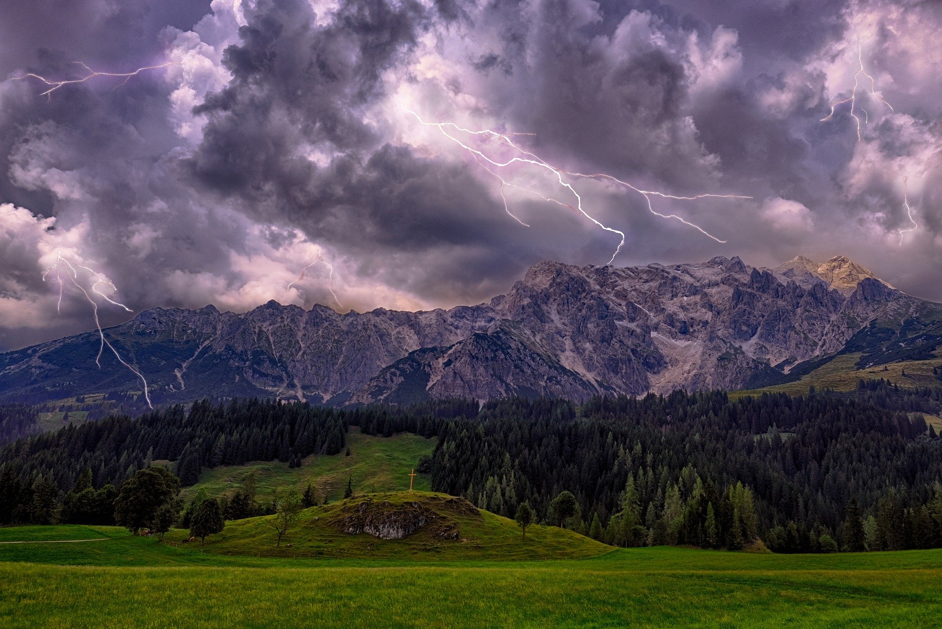 Wandern: Verhalten bei Gewitter