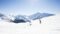 Zwei Skifahrer wedeln die Piste herunter(c)TourismusvereinRatschings