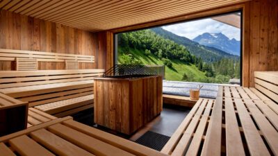 Die Fotos dürfen ausschließlich für PR- und Marketingmaßnahmen des Hotels Zillergrund, Mayrhofen, Österreich verwendet werden. 
Jegliche Nutzung Dritter (durch Verkauf oder Weitergabe) ist mit dem Bildautor, Michael Huber | www.huber-fotografie.at, gesondert zu vereinbaren.


Copyright aller Aufnahmen:

Michael Huber

5730 Mittersill. Hallenbadstraße 4

www.huber-fotografie.at

0664 / 250 86 32