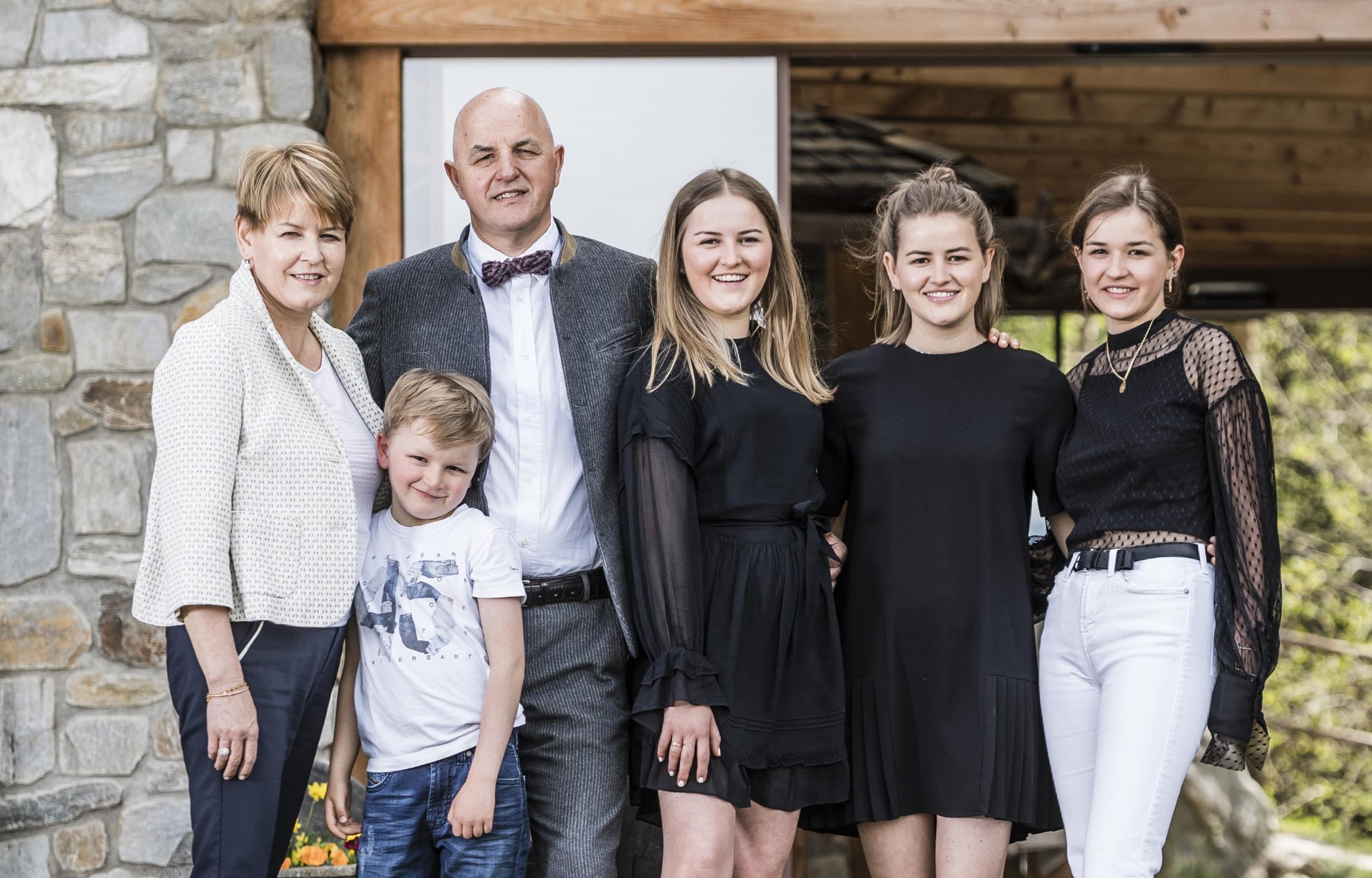 Gastgeberfamilie Hinteregger vom Wanderhotel Naturhotel Lüsnerhof in Südtirol.