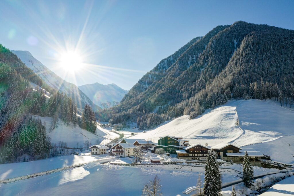 Das Hotel Jaufentalerhof inmitten einer traumhaften Winterkulisse