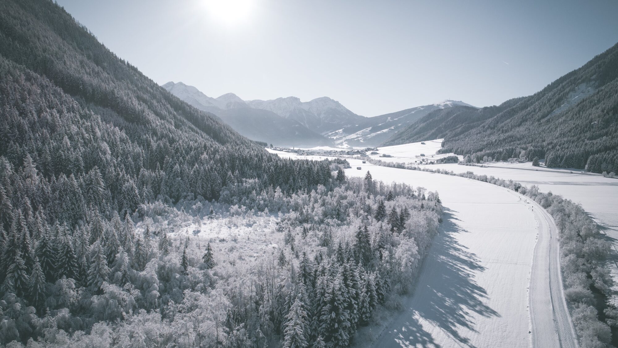 Der Winter im Antholzertal ist schneereich und magisch.