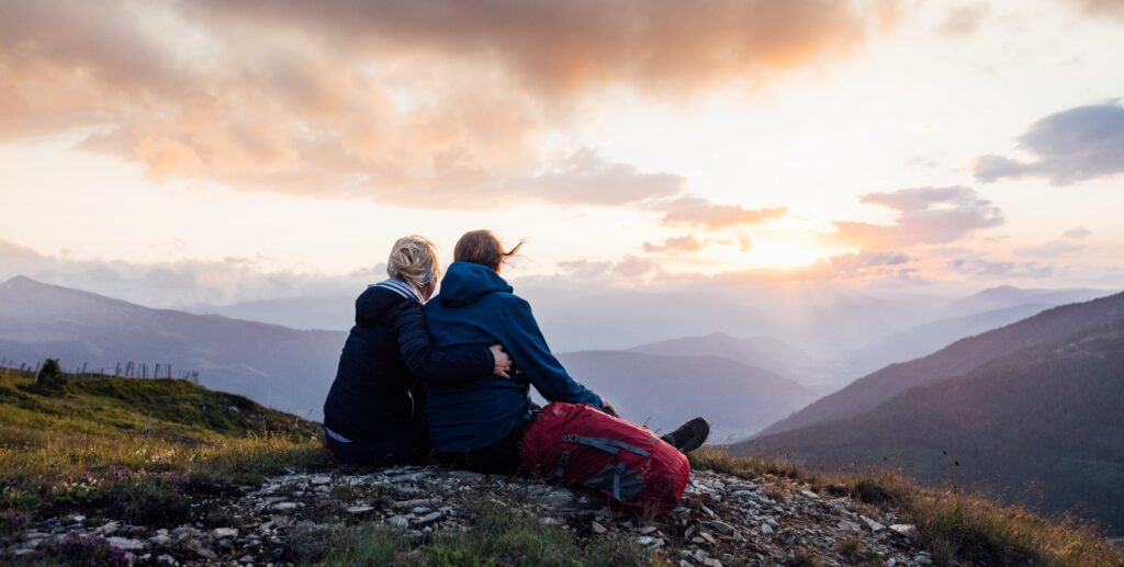 Mit dem Wanderführer vom Das Katschberg geht es auf die wunderschöne Sonnenaufgangswanderung auf das Tschaneck