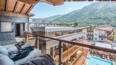 Wellnessbereich außen im Wanderhotel Wöscherhof im Zillertal© Rotwild