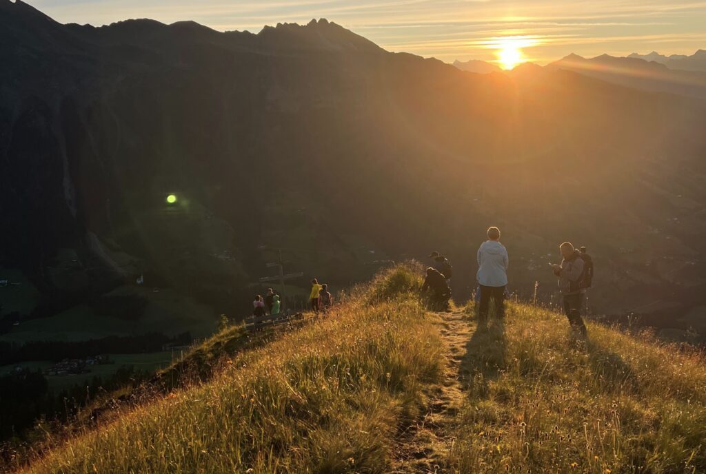 Sonnenaufgangswanderung im Ridnauntal mit dem Wanderhotel Gassenhof