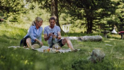 Picknick auf der Kuschalalm vom Wanderhotel Das Katschberg in Kärnten, Österreich© The Creating Click