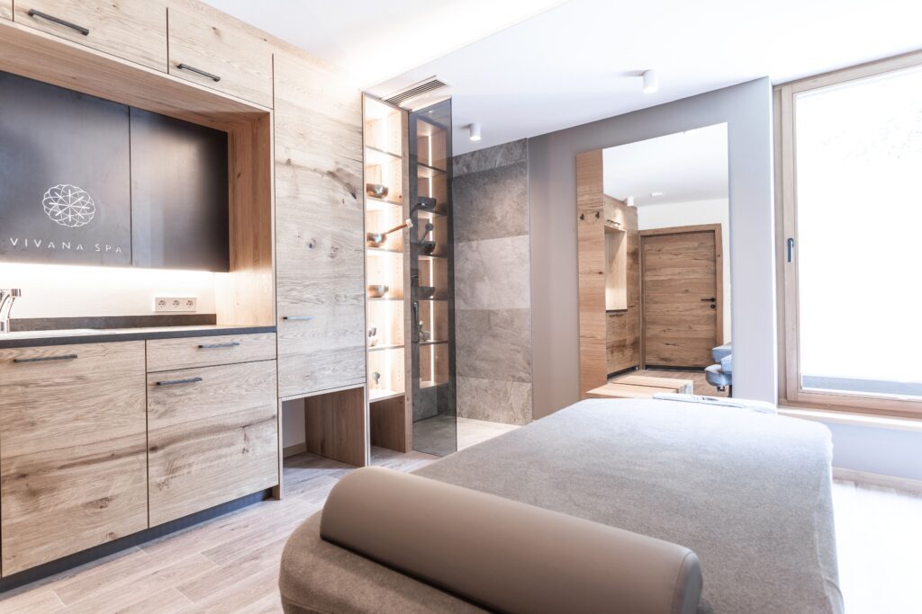 Winterurlaub mit Wellness in Südtirol beim Wanderhotel Traube Post.