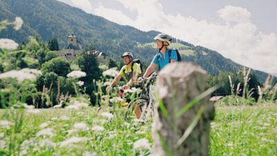 Radfahren in Sterzing mit der Familie - so geht Sommerurlaub mit Kindern im Wanderhotel Wieser© Hotel Wieser