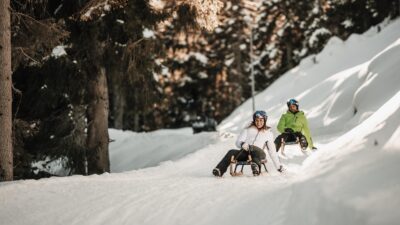 Rodeln am Rosskopf mit dem Wanderhotel Wieser in Sterzing.© TV Sterzing