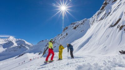 Ein Skiurlaub im Schnalstal bedeutet Winterfreuden pur. Das Wanderhotel Tonzhaus kennt Tipps für den Winterurlaub.© Peter Santner