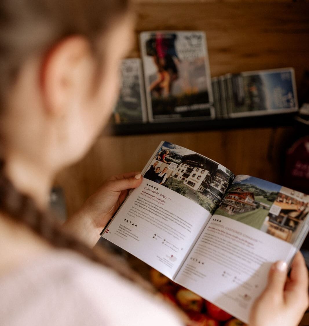 Handlich, schlank, kreativ - das ist der Hotelkatalog der besten alpinen Wanderhotels in Österreich, Deutschland und Südtirol.