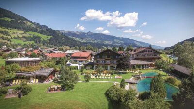 Das Wanderhotel Kirchner mit großem NaturschwimmteichDas Wanderhotel Kirchner heute