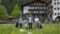 Familie Rogl führt das Wanderhotel Taurerwirt mit Herz. Christoph selbst leitet geführte Wanderungen in Tirol.Familie Rogl leitet das Hotel mit Herz und Geschick. © Florian Scherl