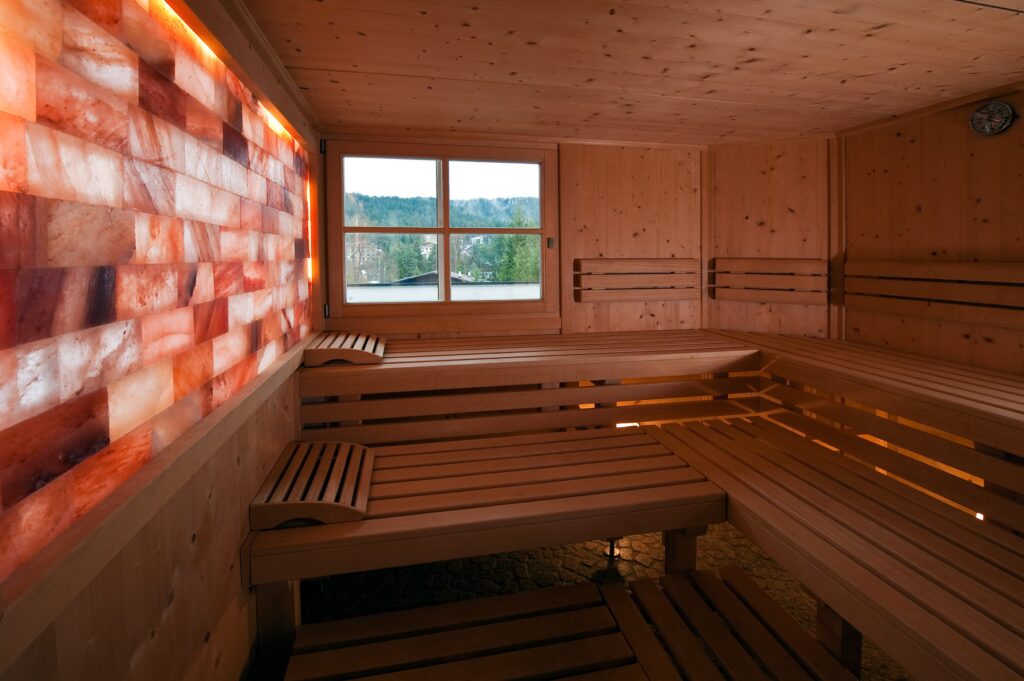 Die Sauna im Biohotel Leutascherhof - dein Wander- und Wellnesshotel in Tirol.