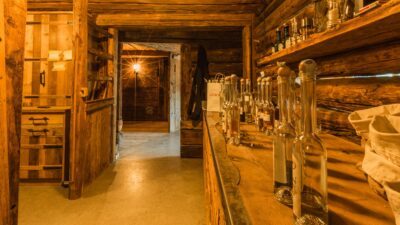 Destillate im Gratznhäusl beim Wanderhotel Erlebnisort Gassenhof im Eisacktal© Erlebnisort Gassenhof