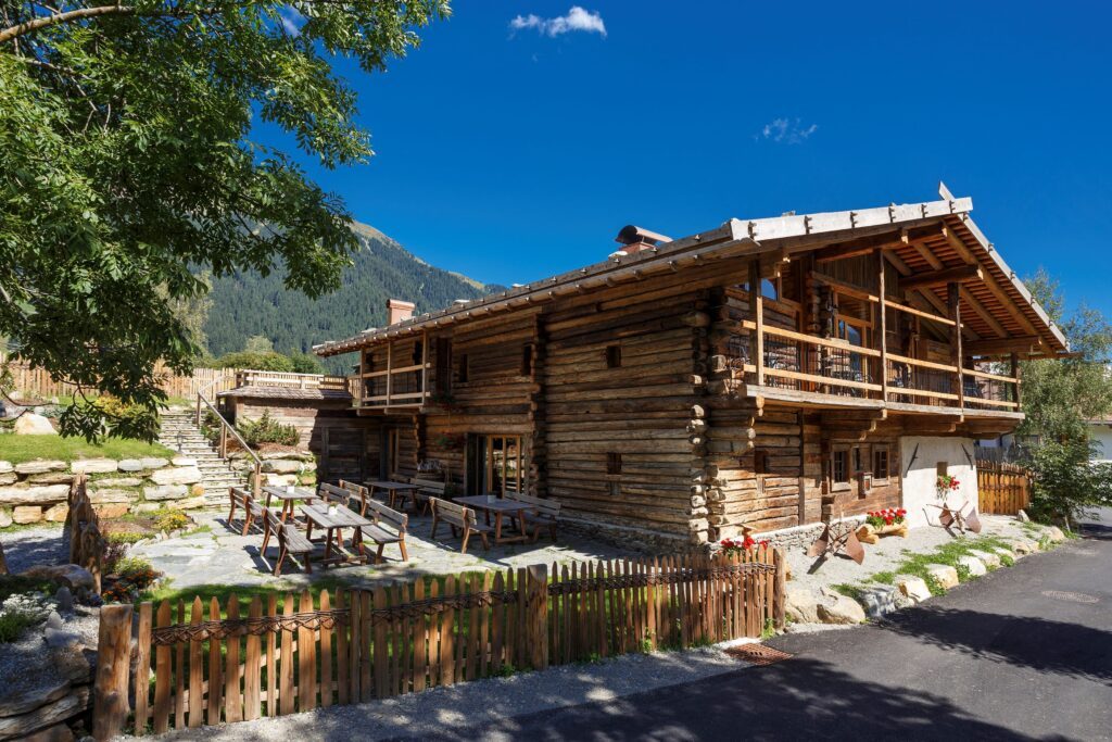 Das historische Gratznhäusl gehört zum Wanderhotel Erlebnishotel Gassenhof im Südtiroler Ridnauntal