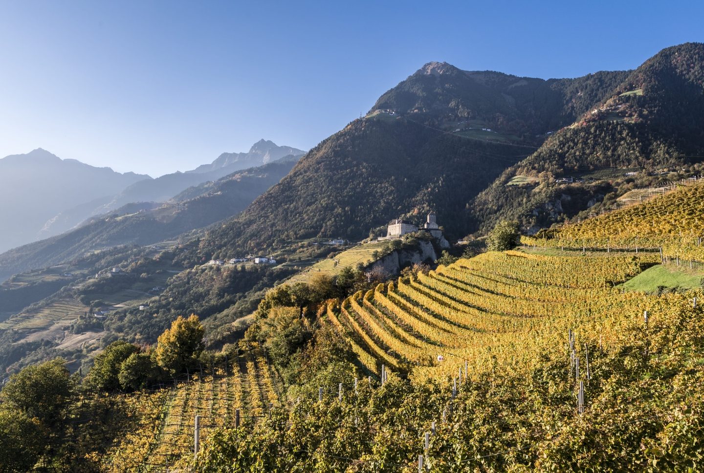 Südtiroler Waalwege im Herbst